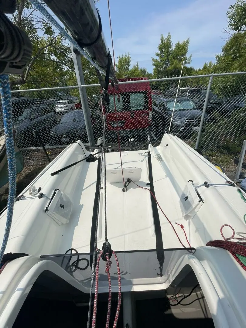 2020 Beneteau 18 ft