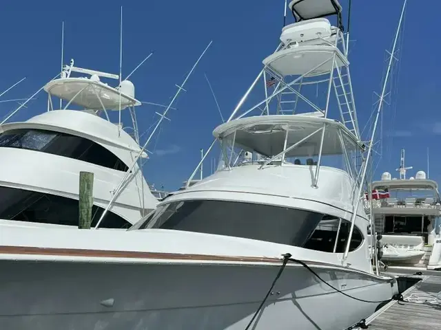 Hatteras GT59