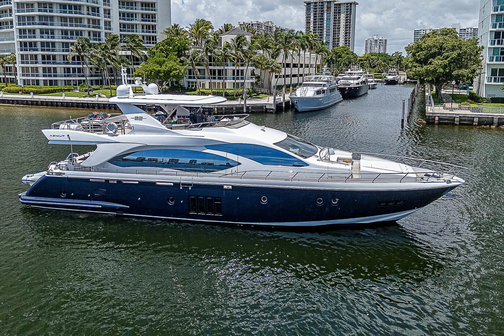 2012 Azimut 82'