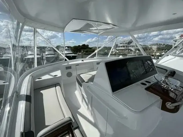 Hatteras GT59