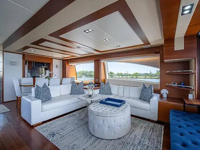 Azimut 82'