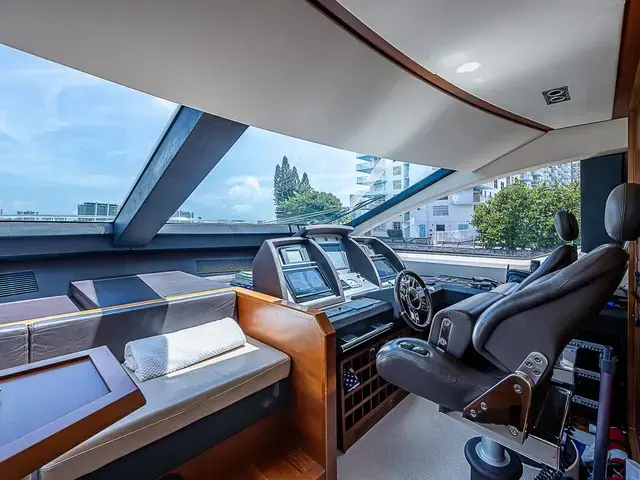 Azimut 82'