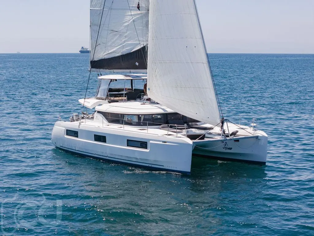 2021 Lagoon 46'