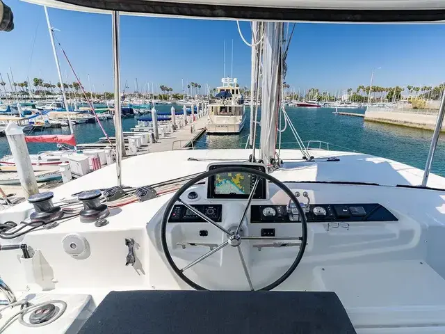 Lagoon 46'