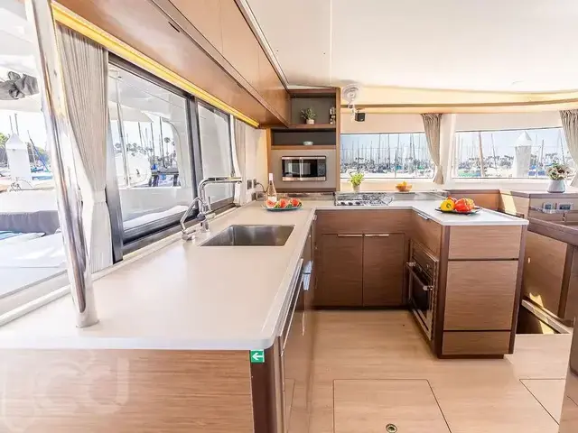 Lagoon 46'