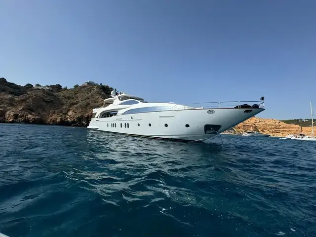 Azimut Grande 116