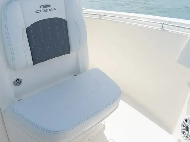 Cobia Boats 280 CC