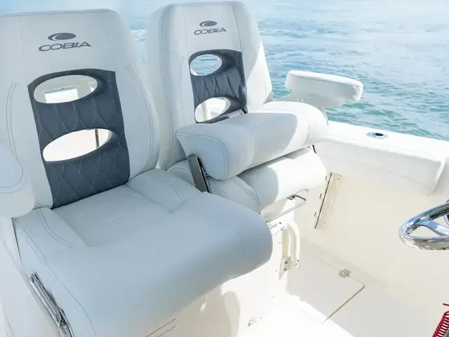 Cobia Boats 280 CC