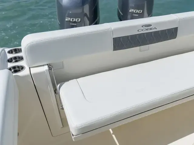 Cobia Boats 280 CC