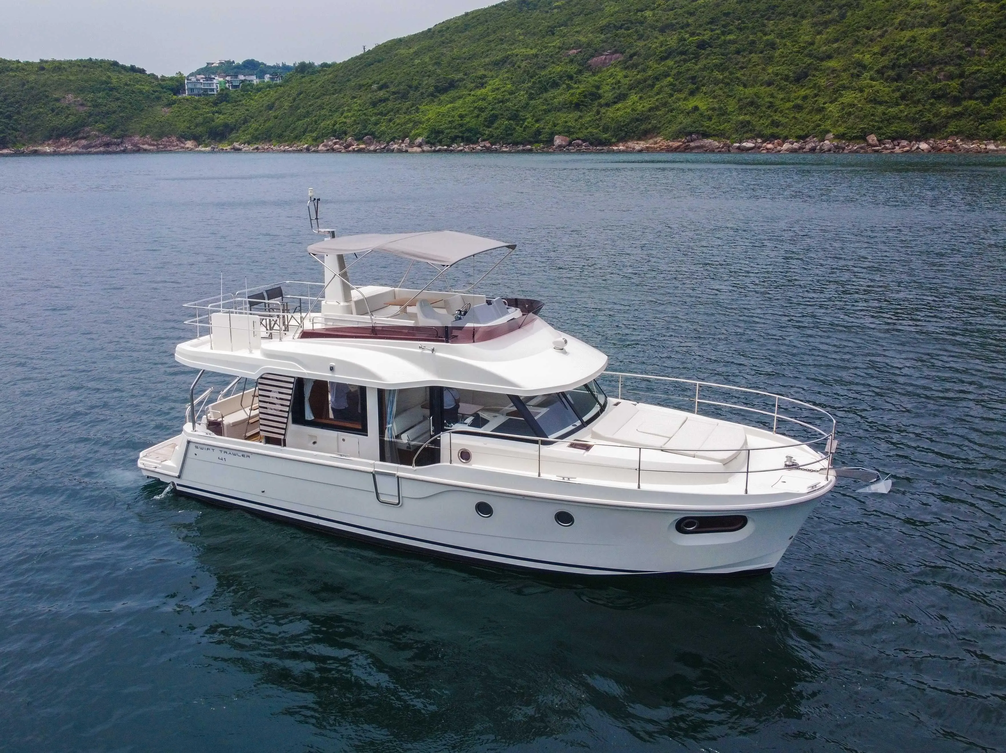 2023 Beneteau swift trawler 41 fly