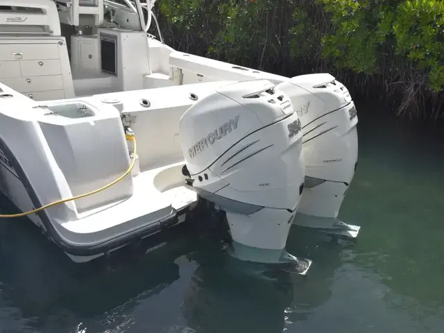 Boston Whaler 315 Conquest