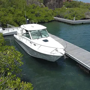 2013 Boston Whaler 315 Conquest