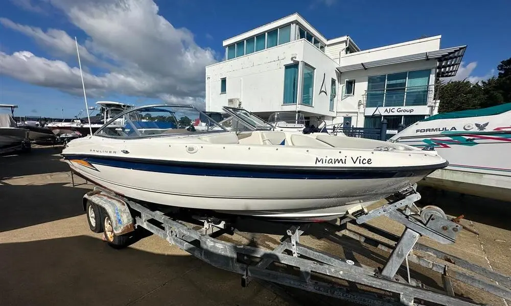 2004 Bayliner 205 bowrider