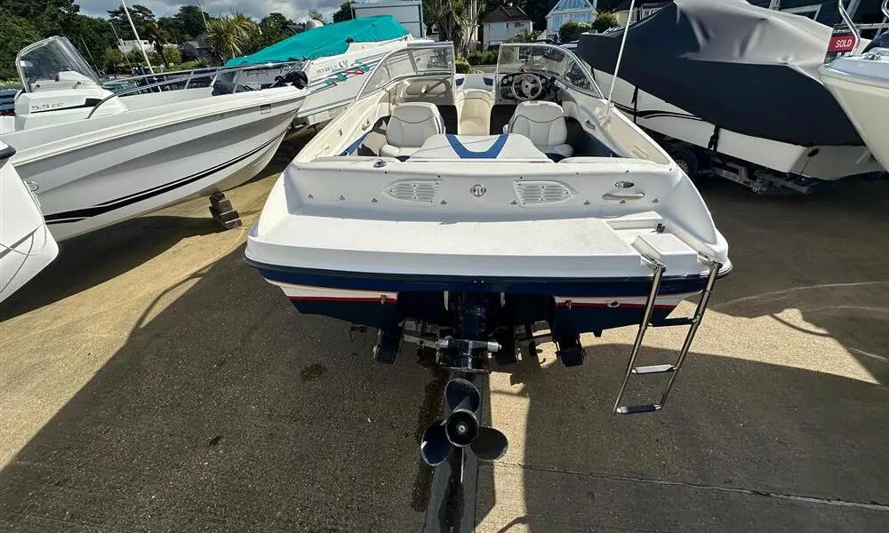 2004 Bayliner 205 bowrider