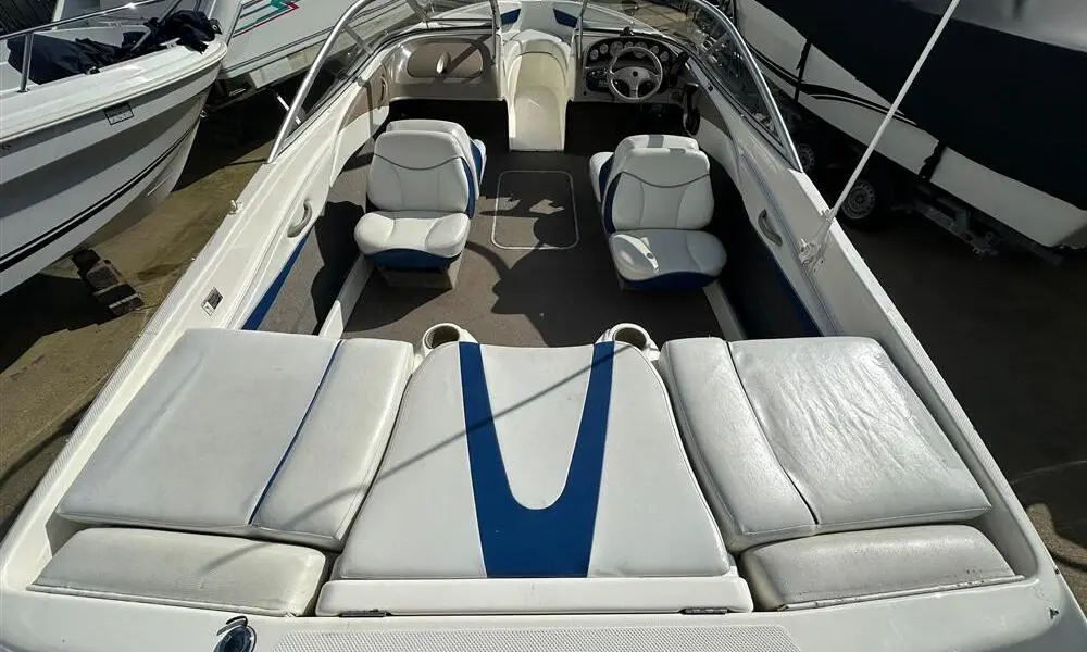 2004 Bayliner 205 bowrider