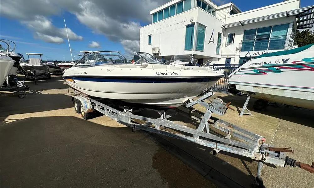 2004 Bayliner 205 bowrider