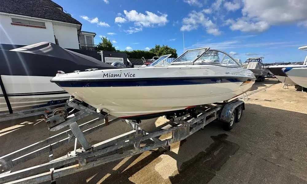 2004 Bayliner 205 bowrider