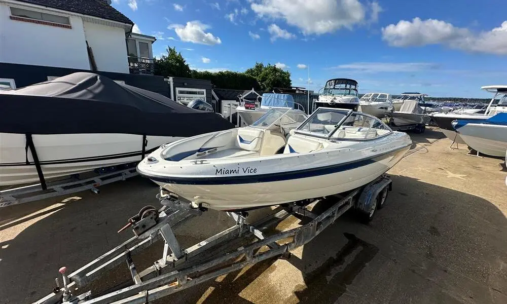 2004 Bayliner 205 bowrider