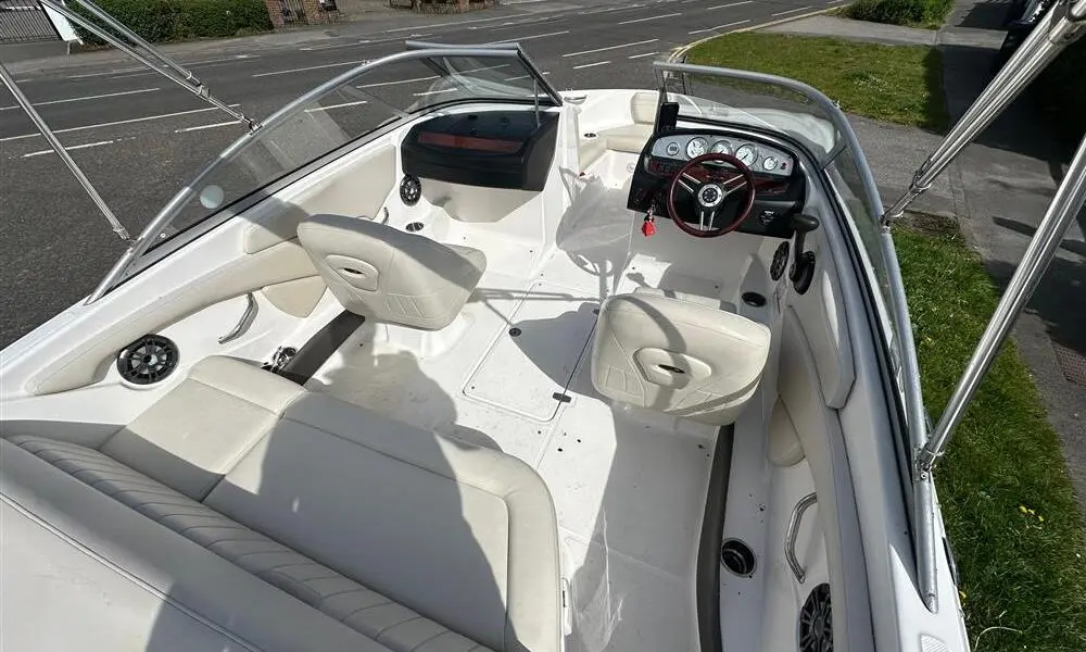 2008 Regal bowrider 1900