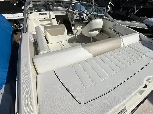 Bayliner 642 Cuddy