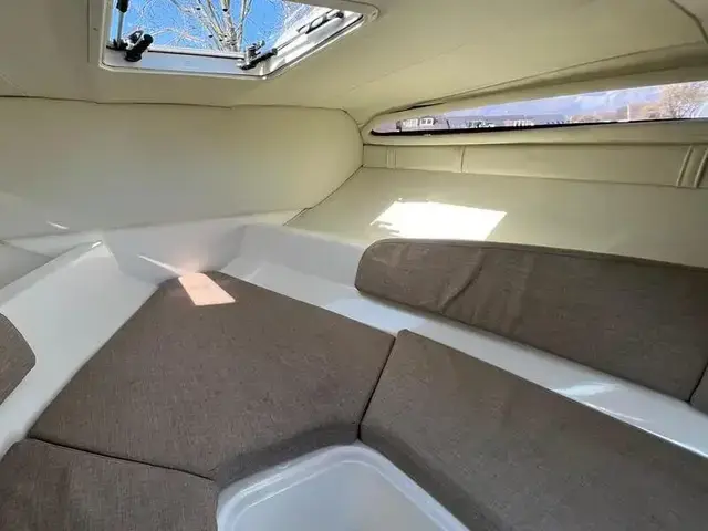 Bayliner Vr5