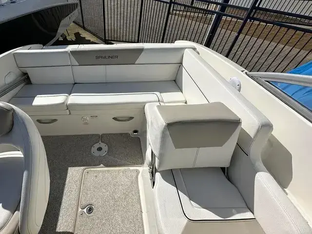 Bayliner 642 Cuddy