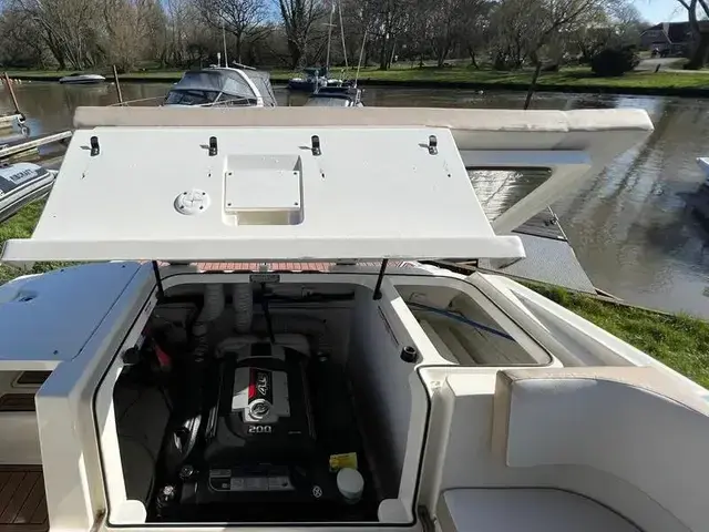 Bayliner Vr5