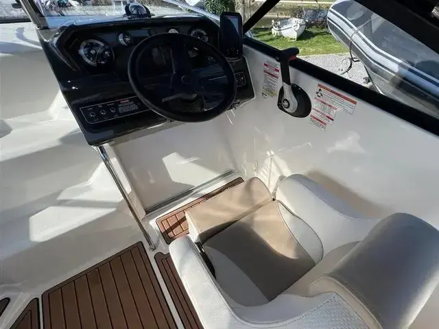 Bayliner Vr5