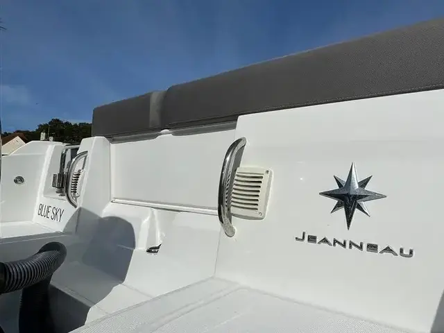 Jeanneau Cap Camarat 6.5 Cc