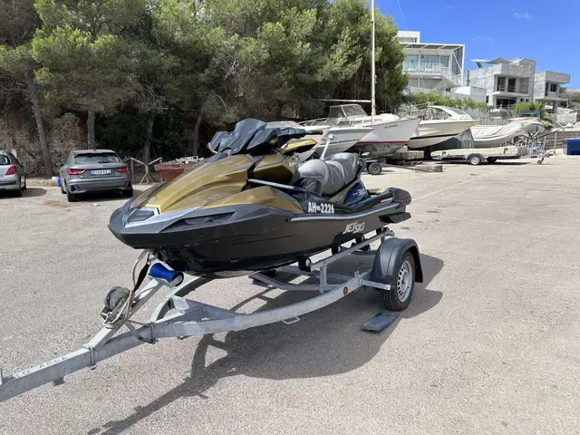 Kawasaki ultra 310 lx for sale in Spain for £19,950 ($26,030)