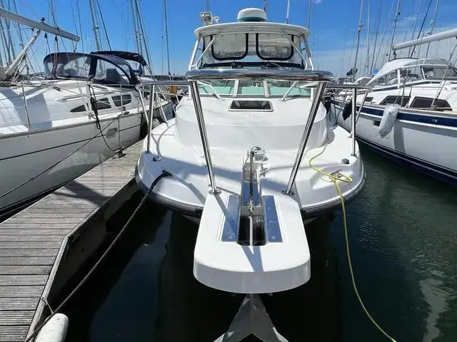 Boston Whaler 275 Conquest