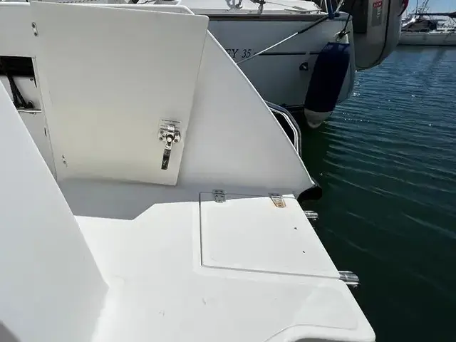 Boston Whaler 275 Conquest