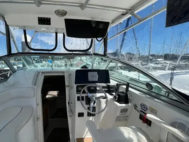 Boston Whaler 275 Conquest