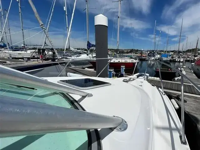 Boston Whaler 275 Conquest