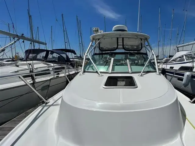 Boston Whaler 275 Conquest