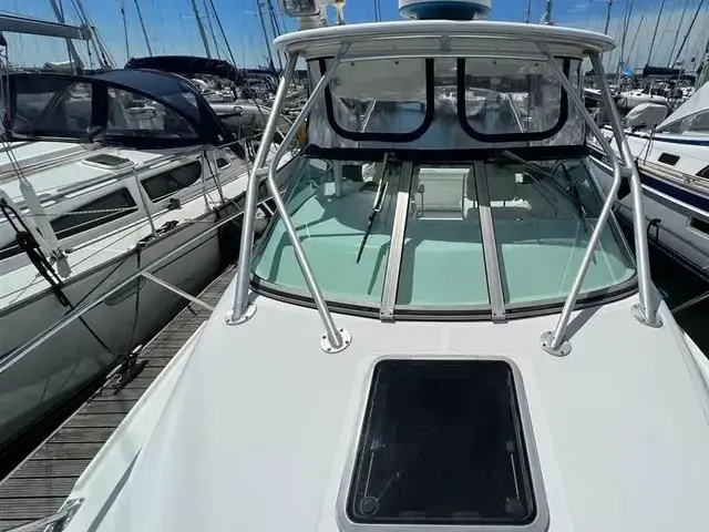 Boston Whaler 275 Conquest