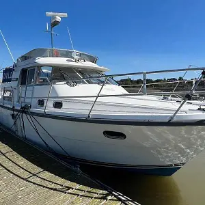 1995 Nimbus 37 Trawler