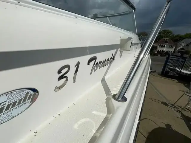 Windy Boats 31 TORNADO