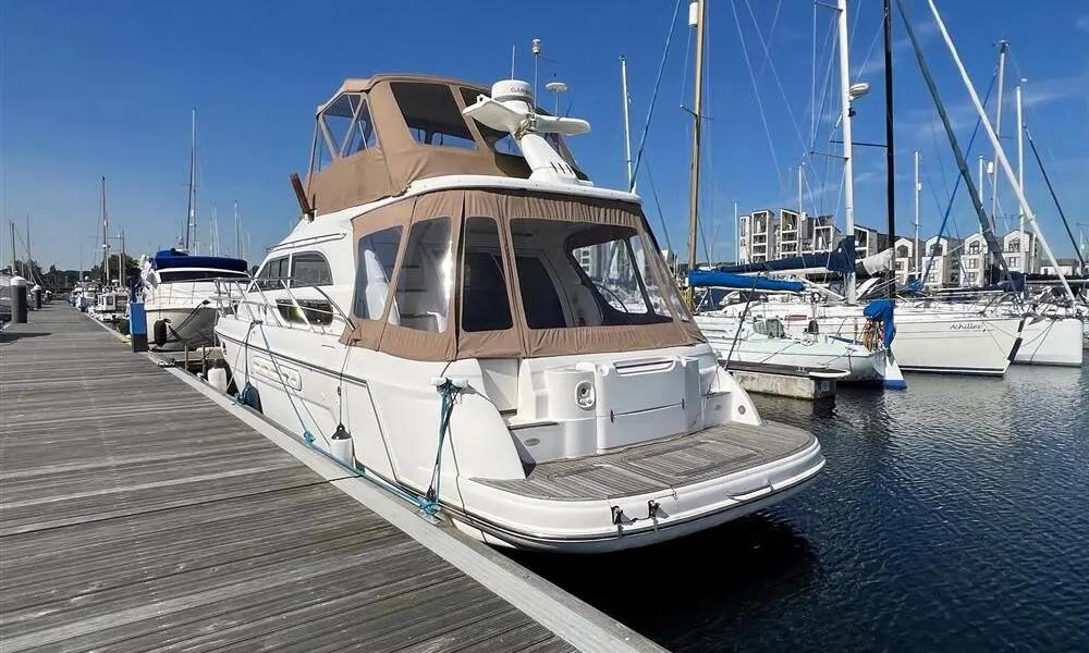 1999 Sealine f44 flybridge