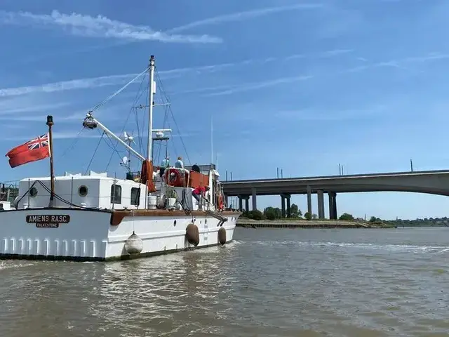 Thornycroft HS Target Towing Launch