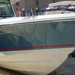 2018 Boston Whaler 330 Outrage