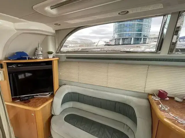 Sealine F44 Flybridge