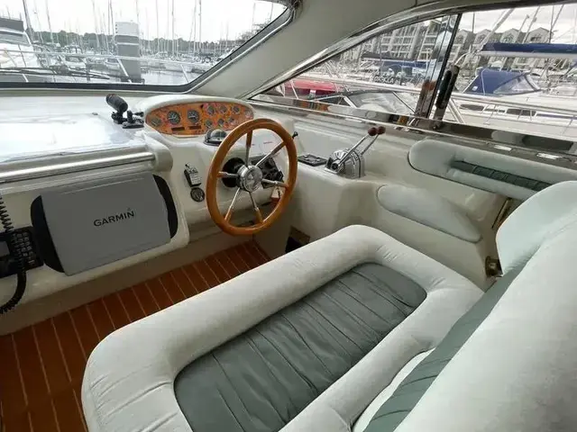 Sealine F44 Flybridge