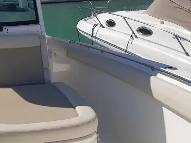 Boston Whaler 330 Outrage