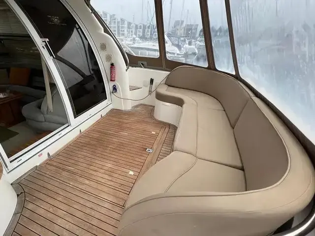 Sealine F44 Flybridge