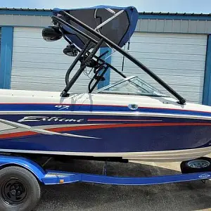 2015 Tracker Boats Tahoe q7i