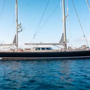 1996 ROYAL HUISMAN 132