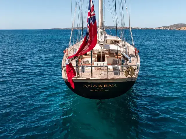 ROYAL HUISMAN 132