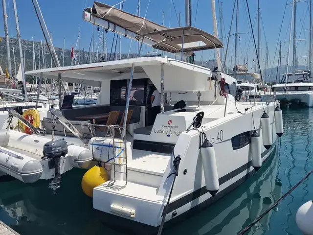 Fountaine Pajot Lucia 40