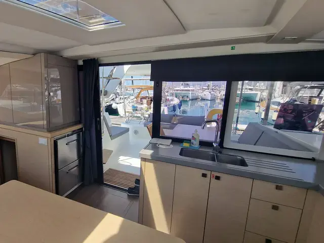 Fountaine Pajot Lucia 40